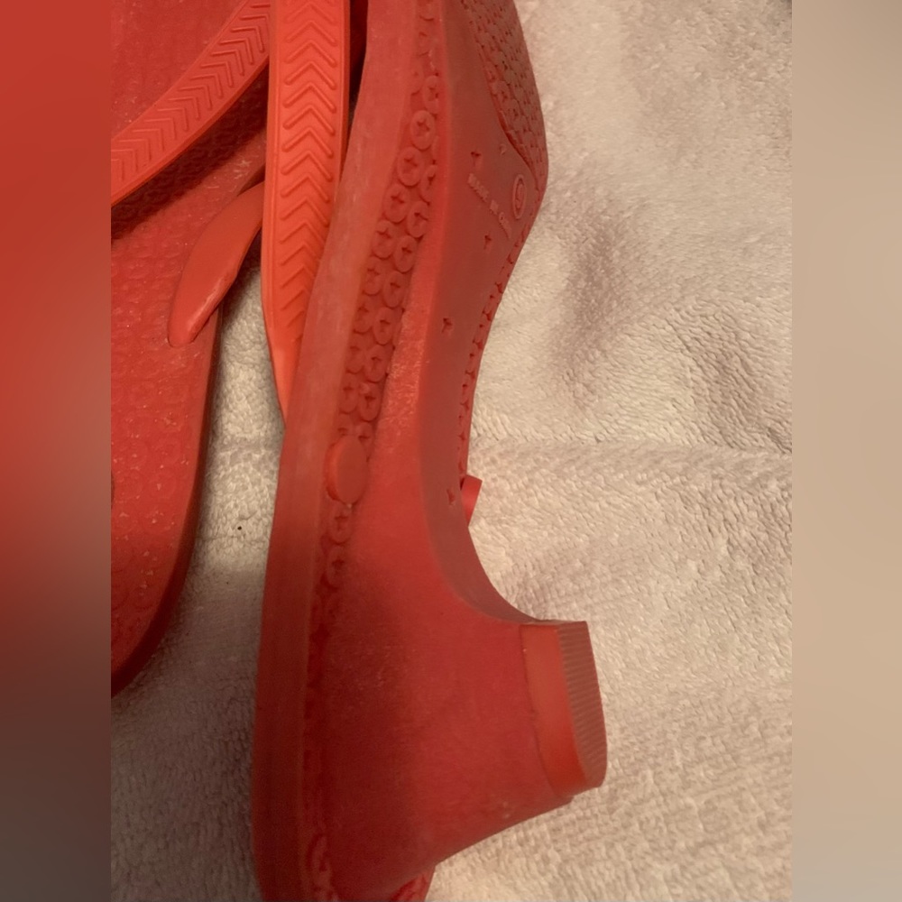 ✨⚡️💥GAP JEANS EST 1969 Red Flip Flops - Picture 4 of 10